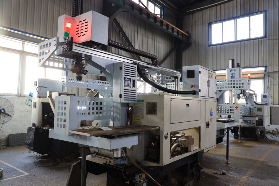 43884721.jpg 7L7A8079.JPG